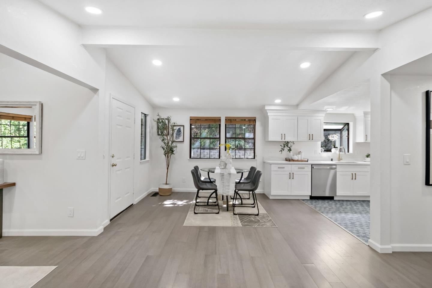 Detail Gallery Image 26 of 56 For 18122 Virginia Dr, Los Gatos,  CA 95033 - 2 Beds | 1 Baths
