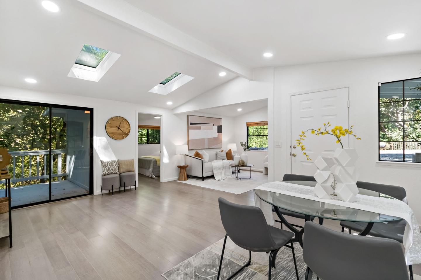 Detail Gallery Image 3 of 56 For 18122 Virginia Dr, Los Gatos,  CA 95033 - 2 Beds | 1 Baths