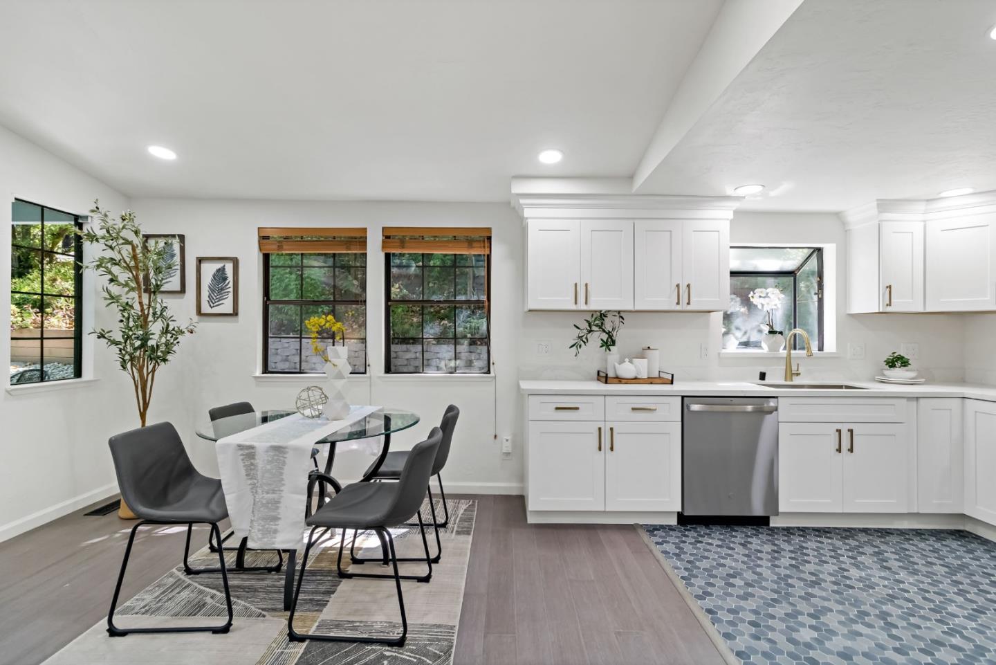 Detail Gallery Image 33 of 56 For 18122 Virginia Dr, Los Gatos,  CA 95033 - 2 Beds | 1 Baths