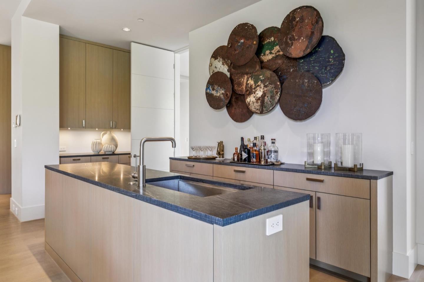 Detail Gallery Image 15 of 60 For 1 Tallwood Ct, Atherton,  CA 94027 - 6 Beds | 6/3 Baths