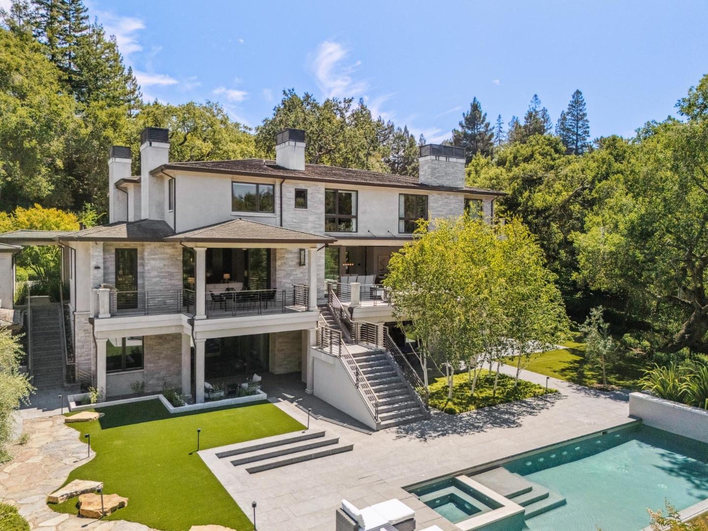 Detail Gallery Image 2 of 60 For 1 Tallwood Ct, Atherton,  CA 94027 - 6 Beds | 6/3 Baths