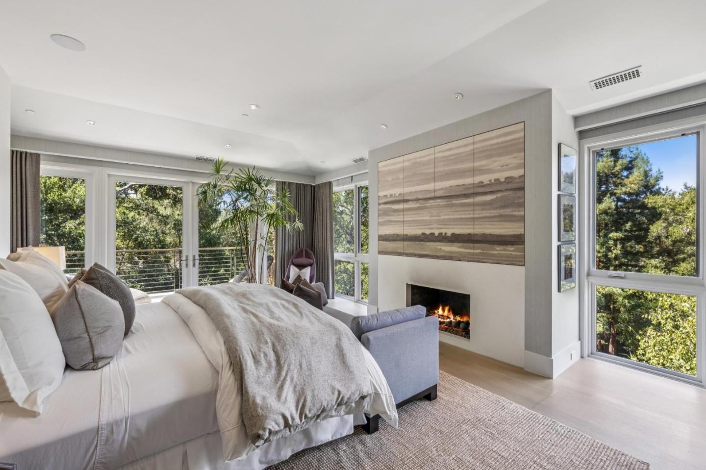 Detail Gallery Image 25 of 60 For 1 Tallwood Ct, Atherton,  CA 94027 - 6 Beds | 6/3 Baths