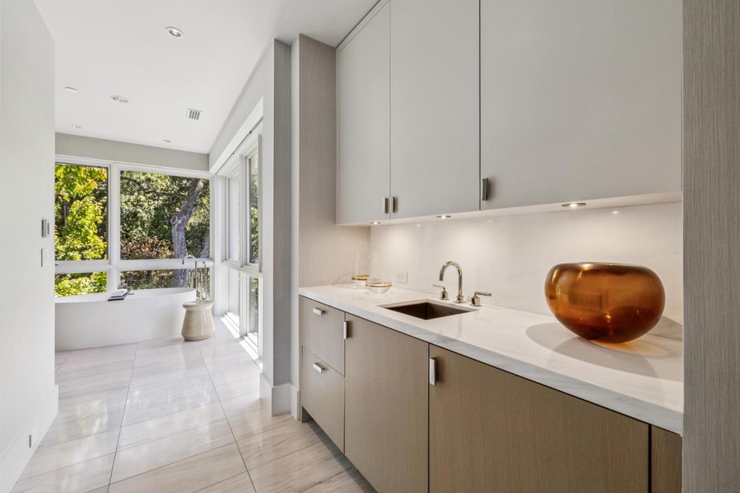 Detail Gallery Image 26 of 60 For 1 Tallwood Ct, Atherton,  CA 94027 - 6 Beds | 6/3 Baths