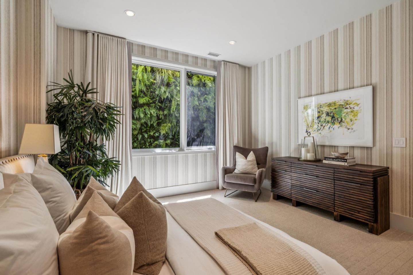 Detail Gallery Image 49 of 60 For 1 Tallwood Ct, Atherton,  CA 94027 - 6 Beds | 6/3 Baths