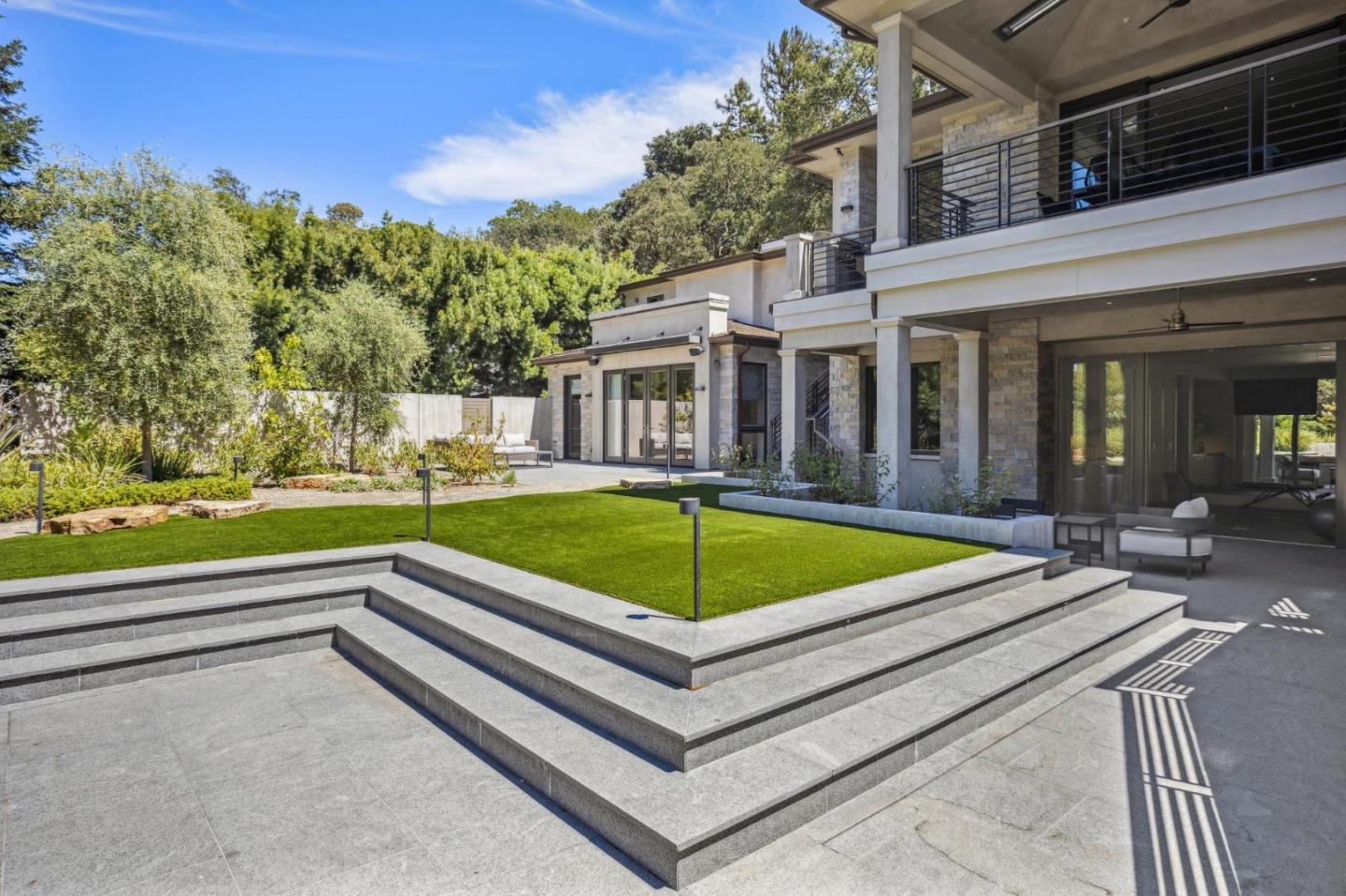 Detail Gallery Image 51 of 60 For 1 Tallwood Ct, Atherton,  CA 94027 - 6 Beds | 6/3 Baths