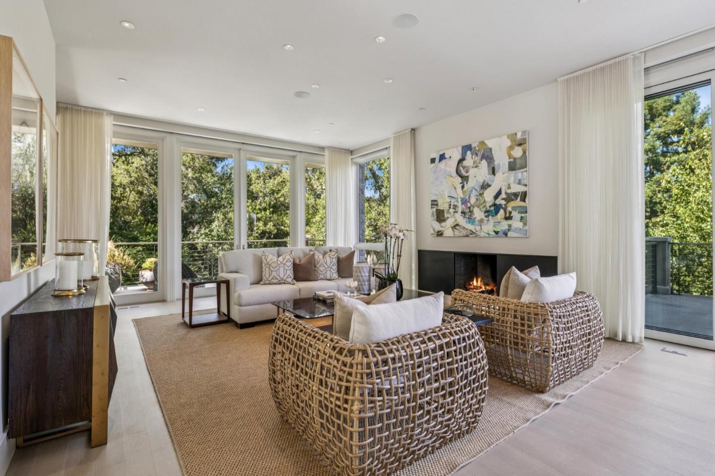 Detail Gallery Image 7 of 60 For 1 Tallwood Ct, Atherton,  CA 94027 - 6 Beds | 6/3 Baths