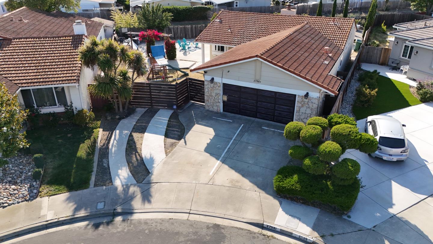 Detail Gallery Image 2 of 65 For 27941 Emerson Ave, Hayward,  CA 94545 - 3 Beds | 2 Baths