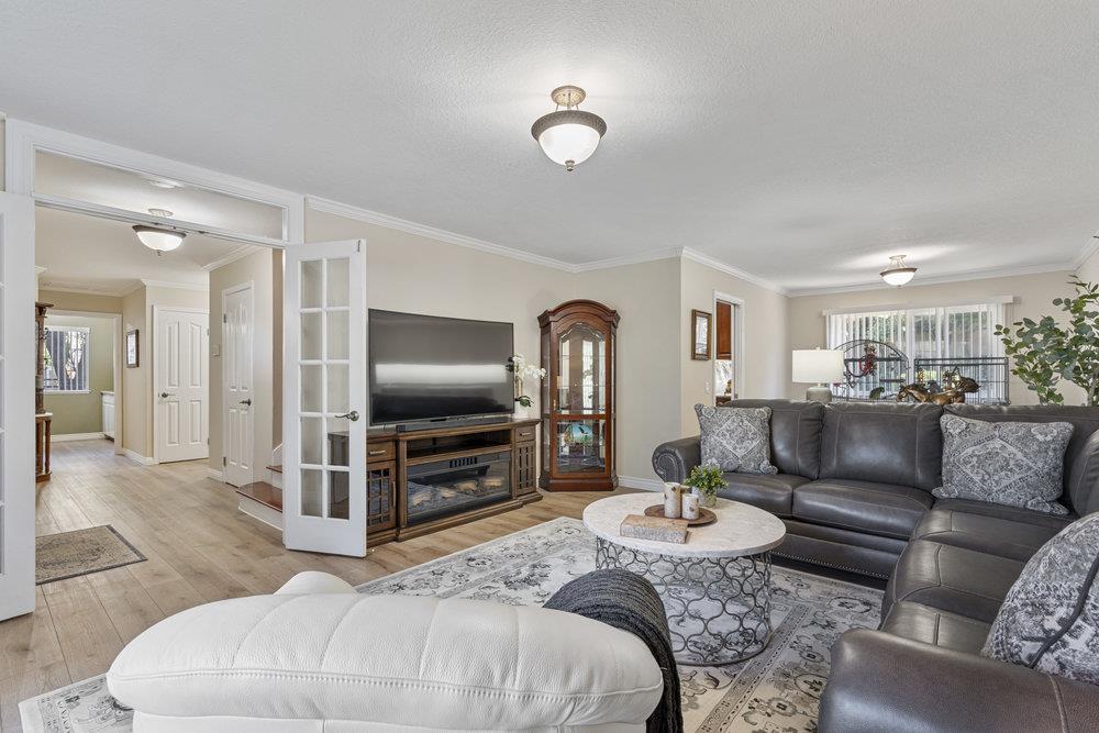 Detail Gallery Image 14 of 87 For 6490 Kings Pl, Gilroy,  CA 95020 - 5 Beds | 2/1 Baths
