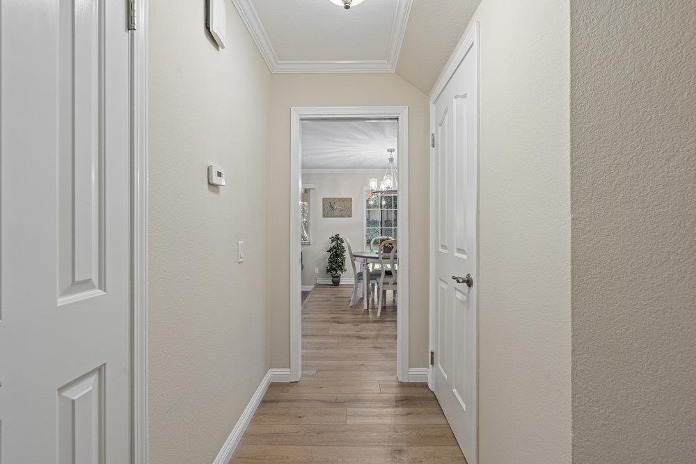 Detail Gallery Image 34 of 87 For 6490 Kings Pl, Gilroy,  CA 95020 - 5 Beds | 2/1 Baths