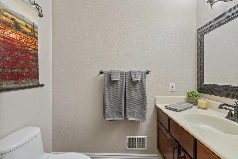Detail Gallery Image 37 of 87 For 6490 Kings Pl, Gilroy,  CA 95020 - 5 Beds | 2/1 Baths