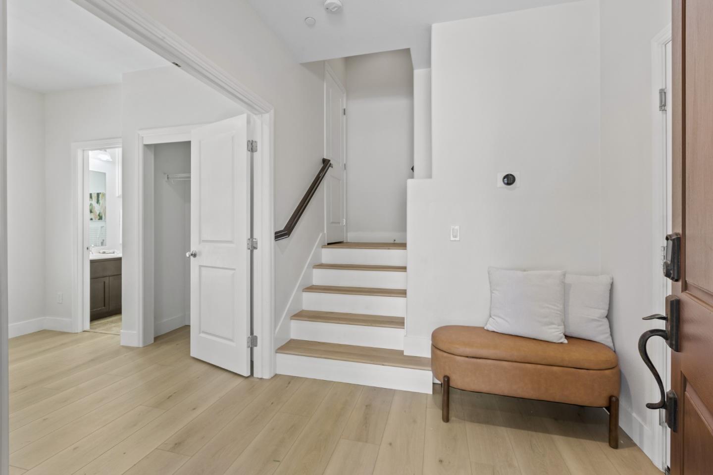 Detail Gallery Image 13 of 57 For 127 Muller Pl, San Jose,  CA 95126 - 3 Beds | 3/1 Baths
