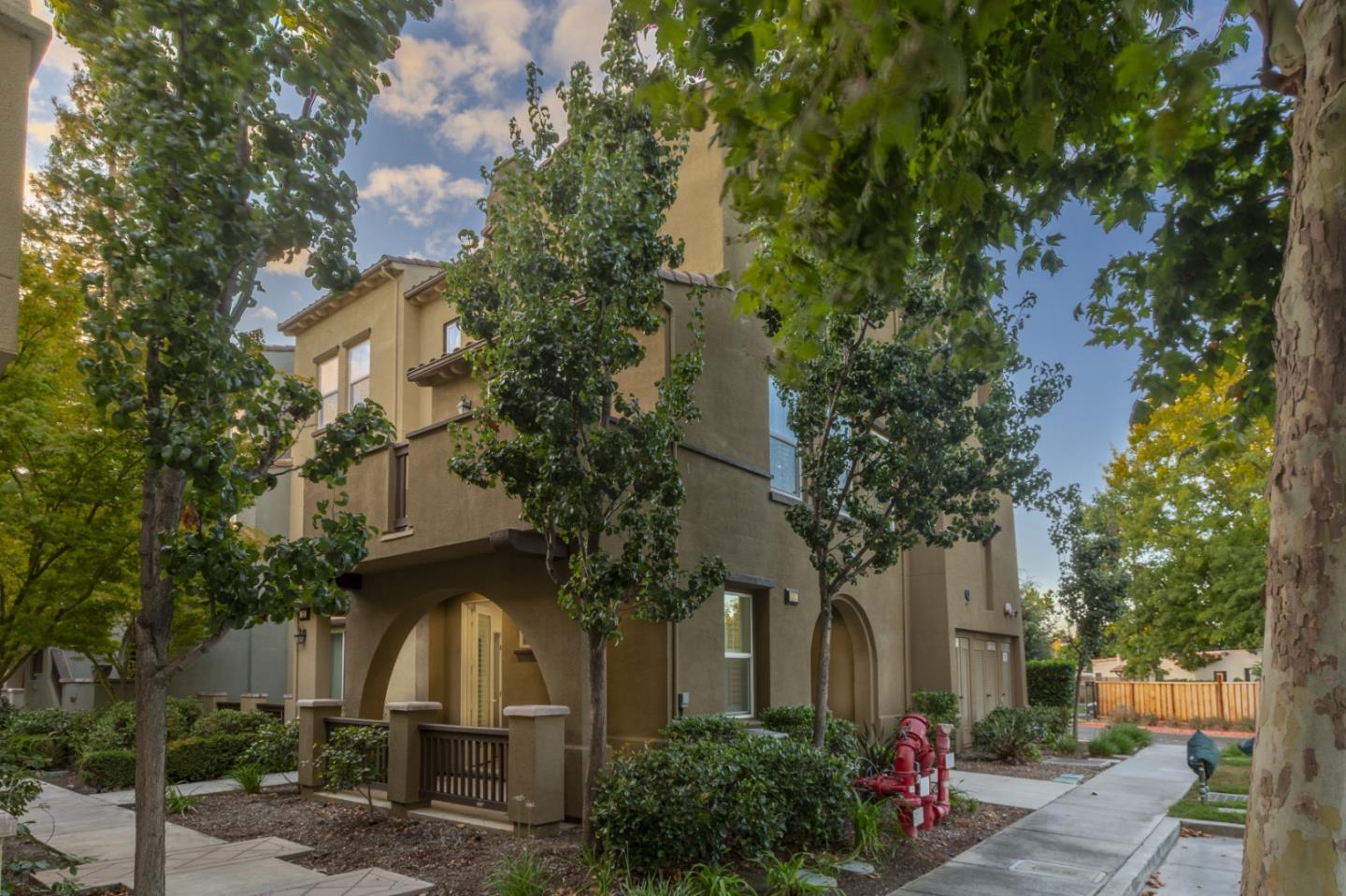 Detail Gallery Image 32 of 57 For 127 Muller Pl, San Jose,  CA 95126 - 3 Beds | 3/1 Baths