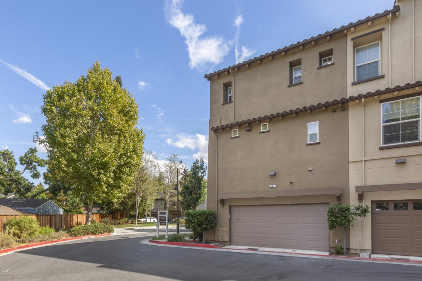Detail Gallery Image 34 of 57 For 127 Muller Pl, San Jose,  CA 95126 - 3 Beds | 3/1 Baths