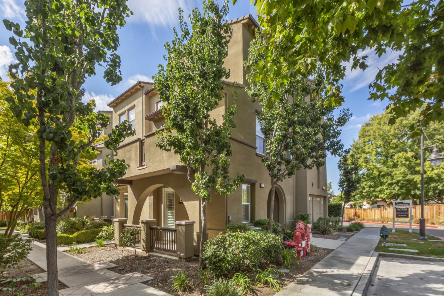 Detail Gallery Image 38 of 57 For 127 Muller Pl, San Jose,  CA 95126 - 3 Beds | 3/1 Baths