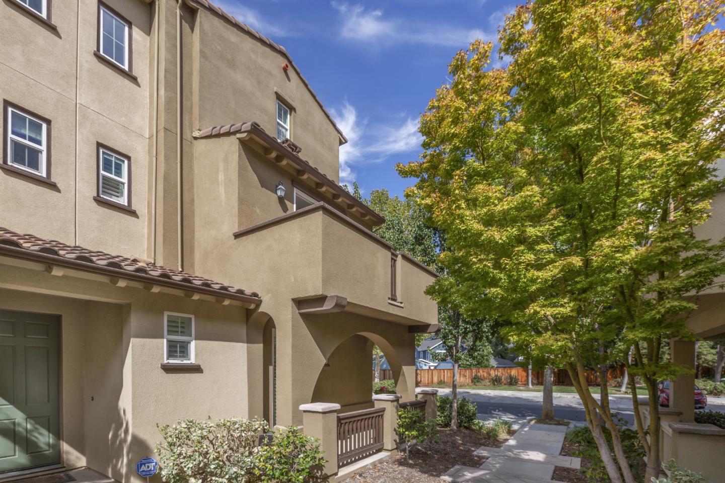 Detail Gallery Image 39 of 57 For 127 Muller Pl, San Jose,  CA 95126 - 3 Beds | 3/1 Baths