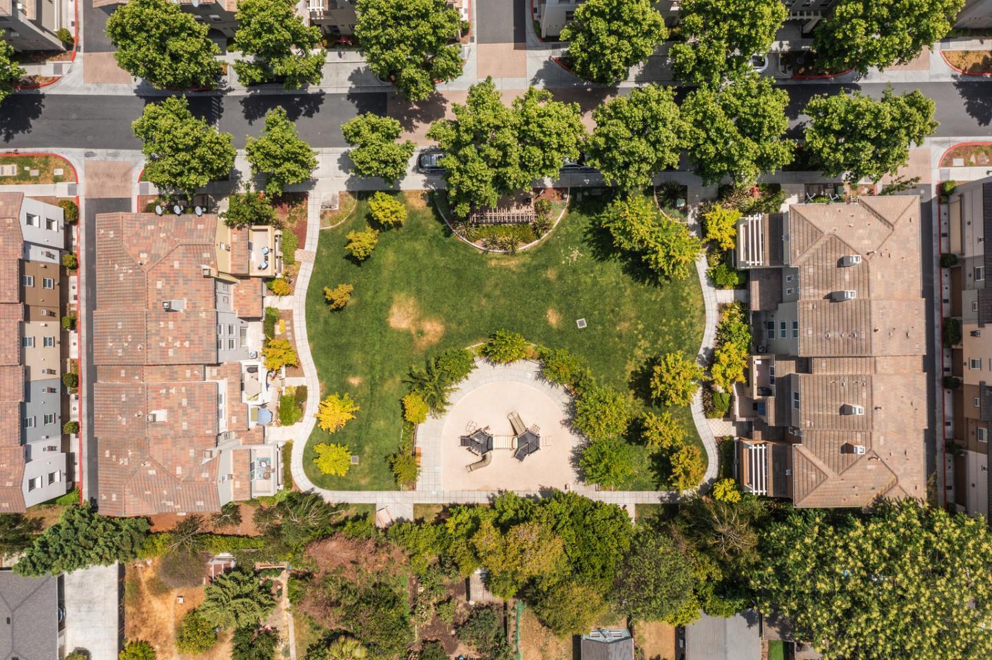 Detail Gallery Image 49 of 57 For 127 Muller Pl, San Jose,  CA 95126 - 3 Beds | 3/1 Baths