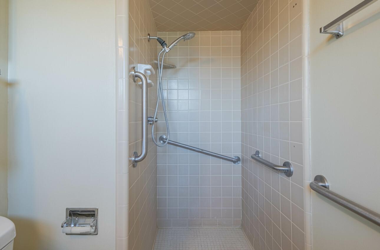 Detail Gallery Image 28 of 47 For 17 San Marcos Ct, Salinas,  CA 93901 - 3 Beds | 2 Baths