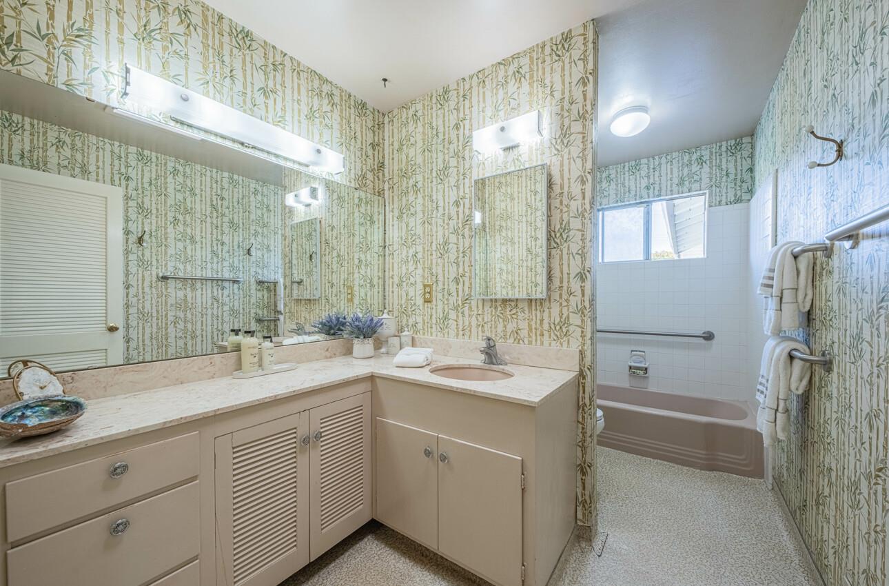 Detail Gallery Image 34 of 47 For 17 San Marcos Ct, Salinas,  CA 93901 - 3 Beds | 2 Baths