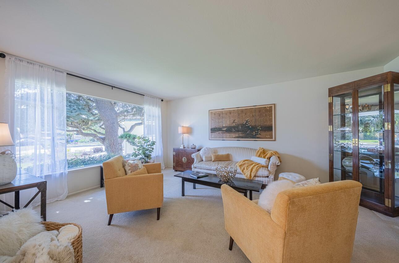 Detail Gallery Image 5 of 47 For 17 San Marcos Ct, Salinas,  CA 93901 - 3 Beds | 2 Baths