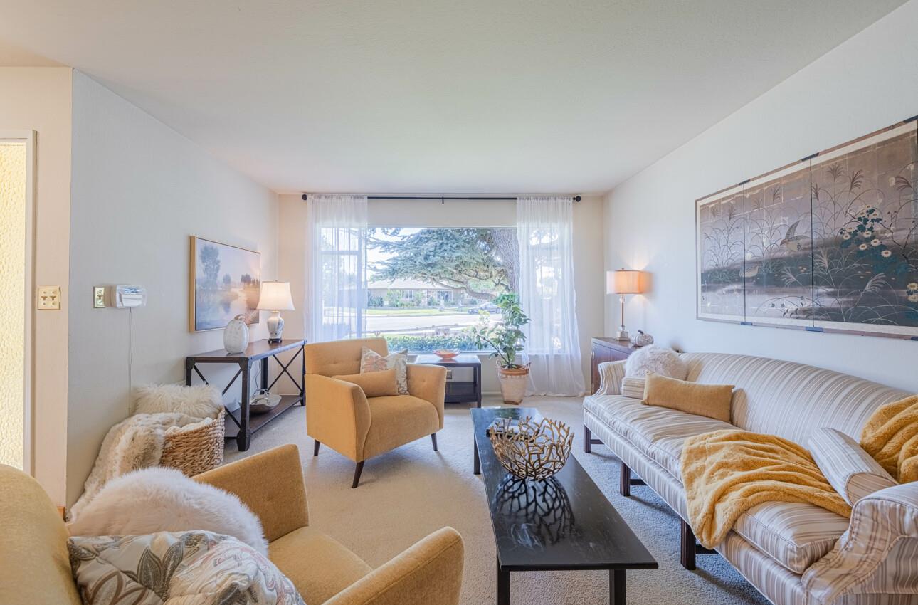 Detail Gallery Image 6 of 47 For 17 San Marcos Ct, Salinas,  CA 93901 - 3 Beds | 2 Baths