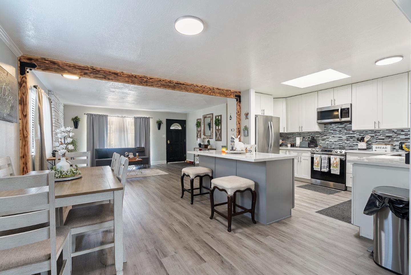 Detail Gallery Image 3 of 79 For 26147 Stryker St, Hayward,  CA 94545 - 3 Beds | 2 Baths