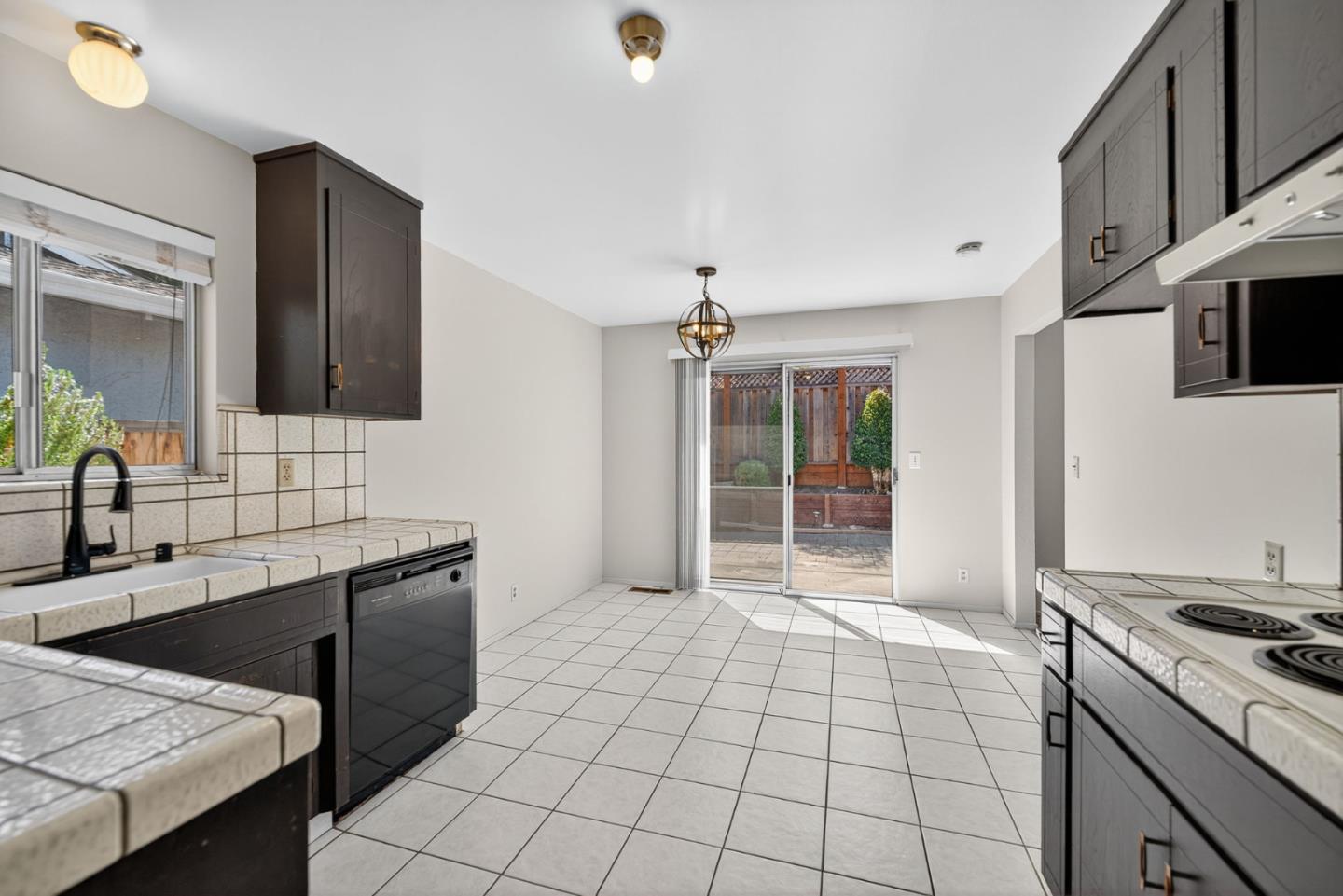 Detail Gallery Image 24 of 38 For 3129 Trinity Place, San Jose,  CA 95124 - – Beds | – Baths