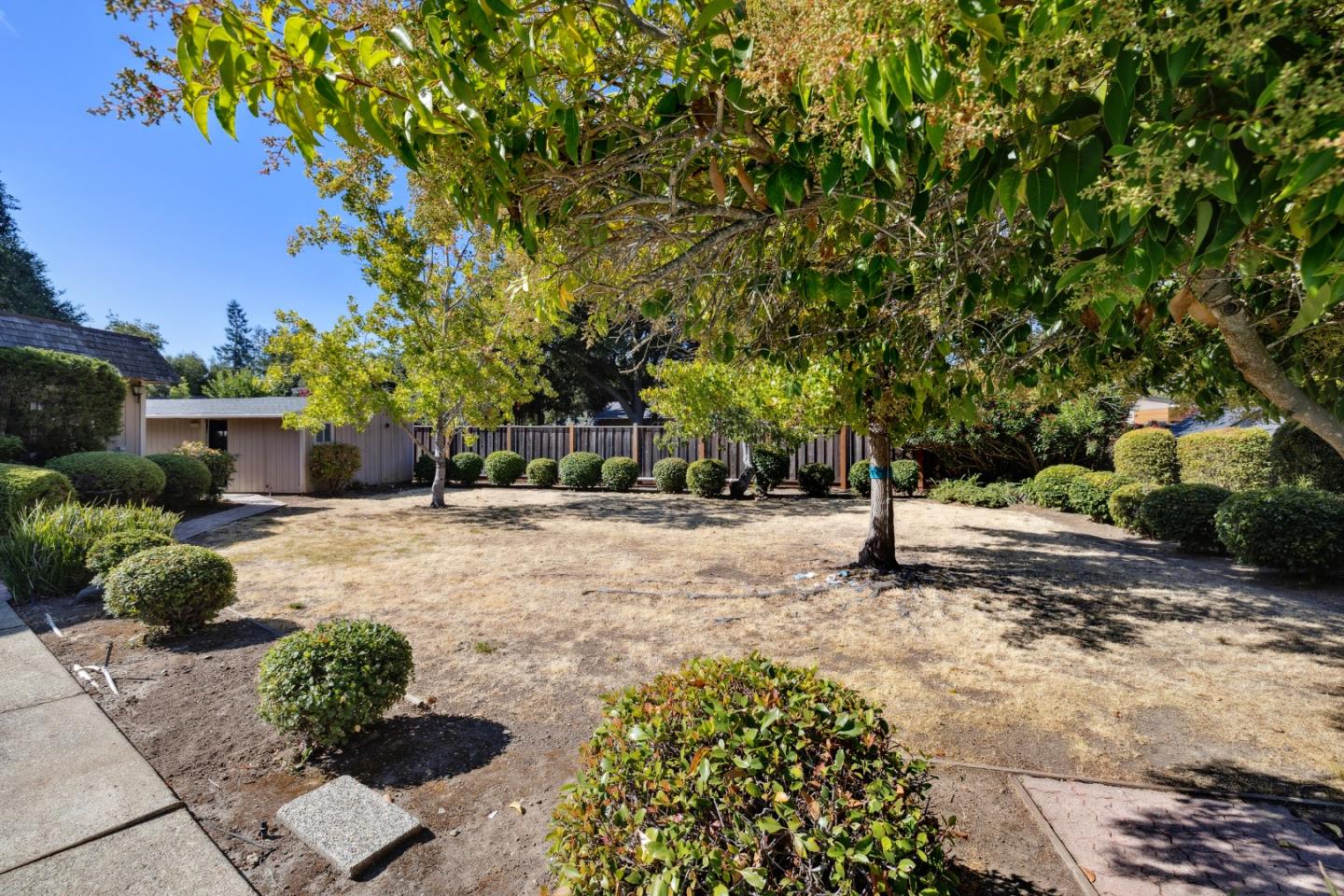 Detail Gallery Image 7 of 8 For 4080 Amaranta Ave, Palo Alto,  CA 94306 - 3 Beds | 5 Baths