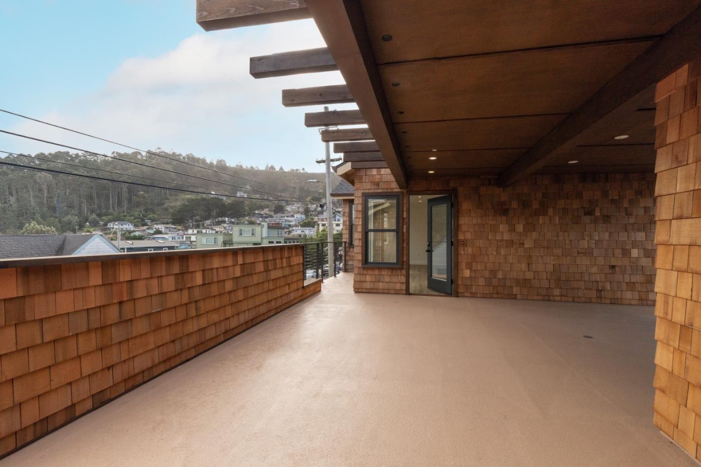 Detail Gallery Image 1 of 29 For 1200 Danmann #C,  Pacifica,  CA 94044 - 2 Beds | 1 Baths
