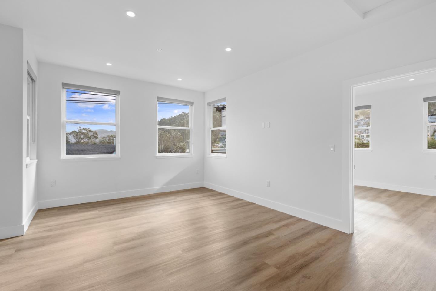Detail Gallery Image 11 of 29 For 1200 Danmann #C,  Pacifica,  CA 94044 - 2 Beds | 1 Baths