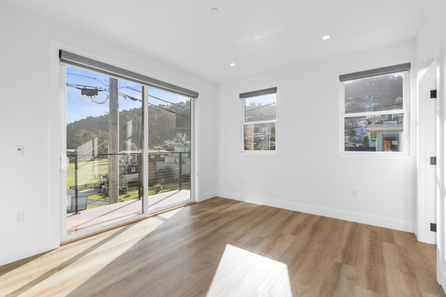 Detail Gallery Image 14 of 29 For 1200 Danmann #C,  Pacifica,  CA 94044 - 2 Beds | 1 Baths
