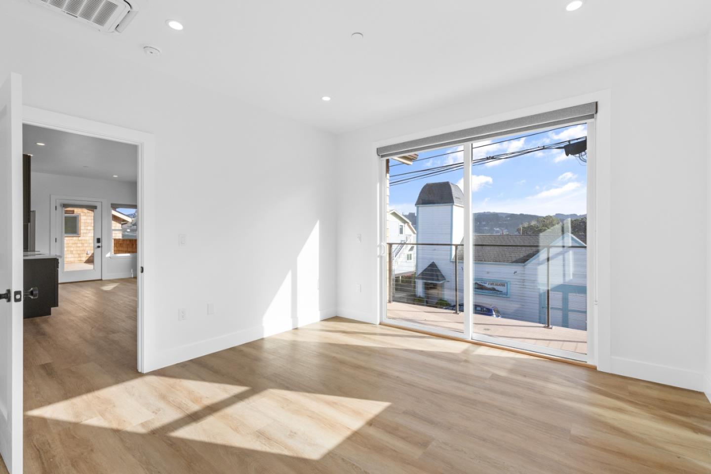 Detail Gallery Image 15 of 29 For 1200 Danmann #C,  Pacifica,  CA 94044 - 2 Beds | 1 Baths