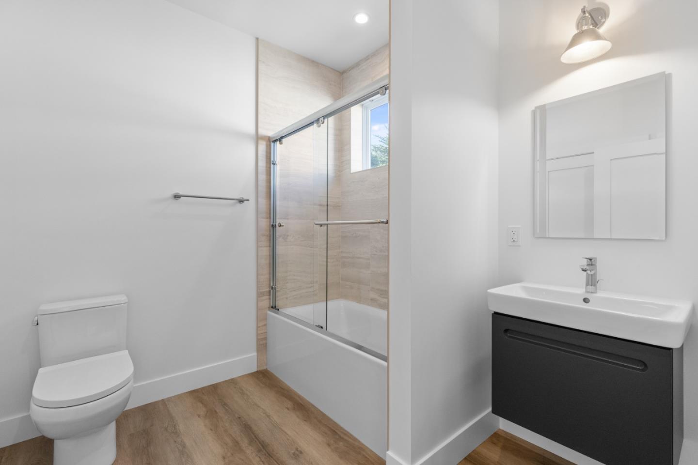 Detail Gallery Image 21 of 29 For 1200 Danmann #C,  Pacifica,  CA 94044 - 2 Beds | 1 Baths