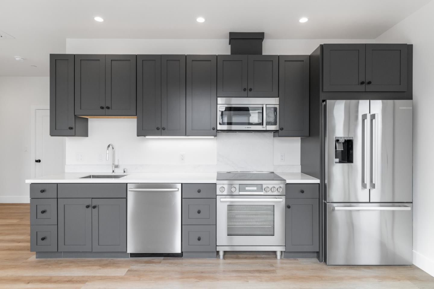 Detail Gallery Image 4 of 29 For 1200 Danmann #C,  Pacifica,  CA 94044 - 2 Beds | 1 Baths
