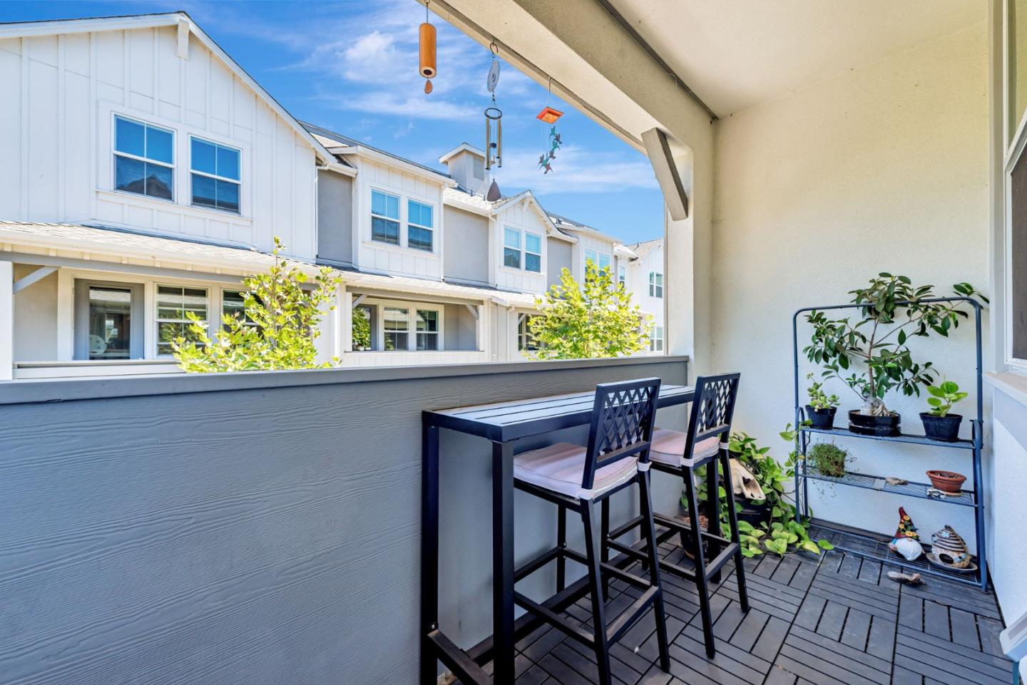 Detail Gallery Image 10 of 33 For 32 Seda Ln, Morgan Hill,  CA 95037 - 4 Beds | 4 Baths