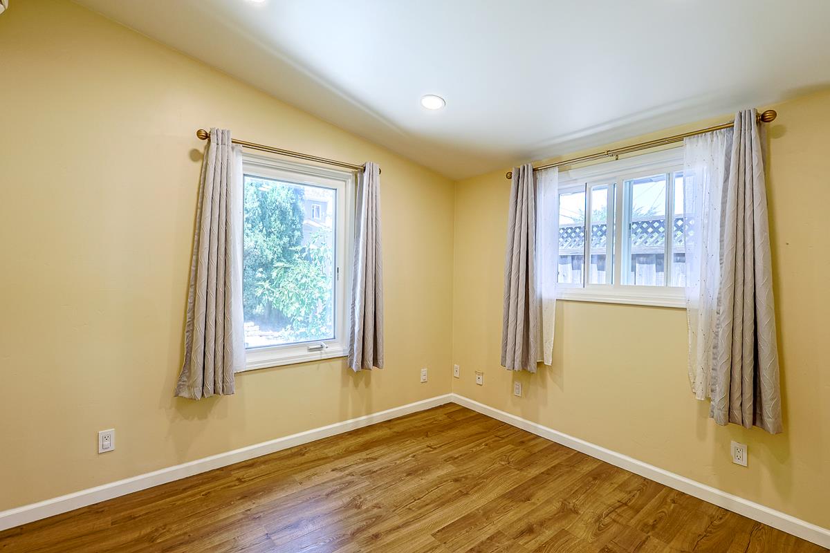 Detail Gallery Image 21 of 28 For 10697 Morengo Dr, Cupertino,  CA 95014 - 3 Beds | 2 Baths