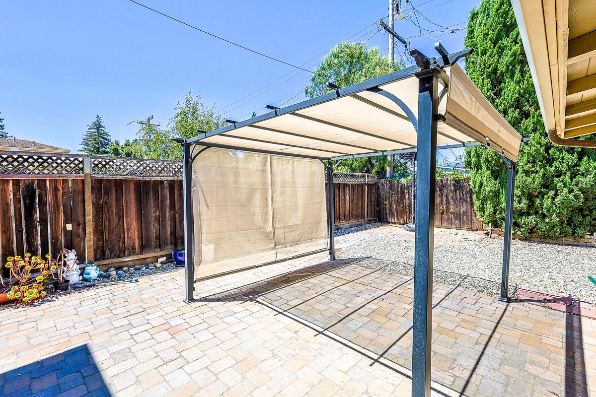 Detail Gallery Image 26 of 28 For 10697 Morengo Dr, Cupertino,  CA 95014 - 3 Beds | 2 Baths
