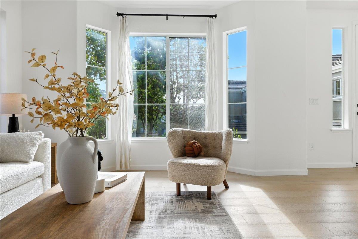 Detail Gallery Image 11 of 87 For 8 Parkgrove Dr, South San Francisco,  CA 94080 - 4 Beds | 3/1 Baths