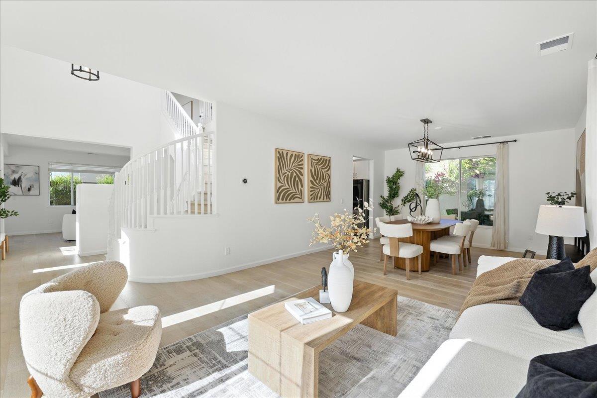 Detail Gallery Image 13 of 87 For 8 Parkgrove Dr, South San Francisco,  CA 94080 - 4 Beds | 3/1 Baths