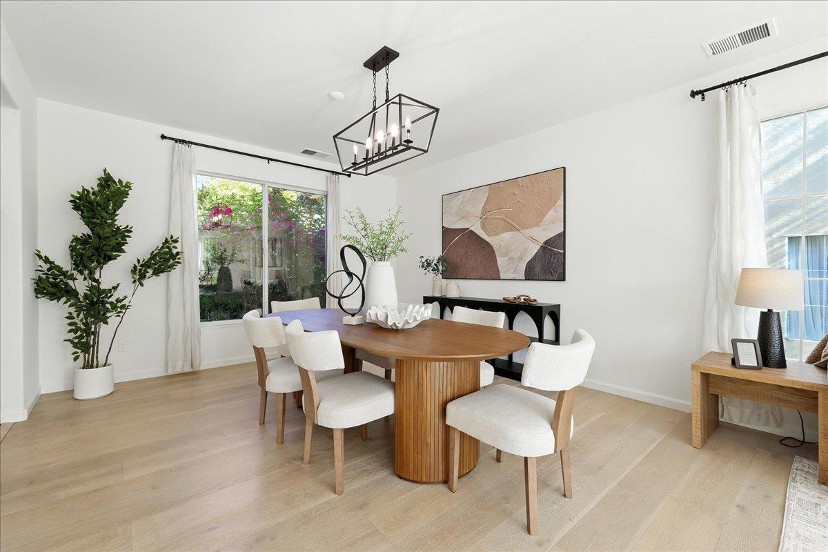 Detail Gallery Image 16 of 87 For 8 Parkgrove Dr, South San Francisco,  CA 94080 - 4 Beds | 3/1 Baths