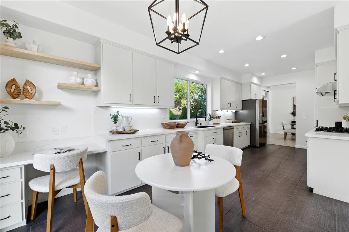 Detail Gallery Image 29 of 87 For 8 Parkgrove Dr, South San Francisco,  CA 94080 - 4 Beds | 3/1 Baths