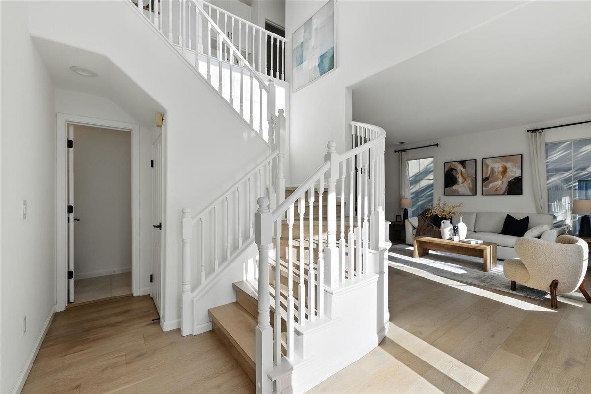 Detail Gallery Image 6 of 87 For 8 Parkgrove Dr, South San Francisco,  CA 94080 - 4 Beds | 3/1 Baths