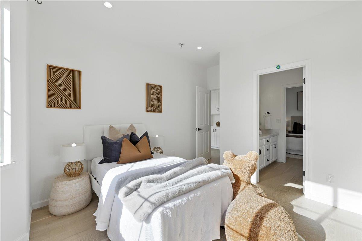 Detail Gallery Image 60 of 87 For 8 Parkgrove Dr, South San Francisco,  CA 94080 - 4 Beds | 3/1 Baths