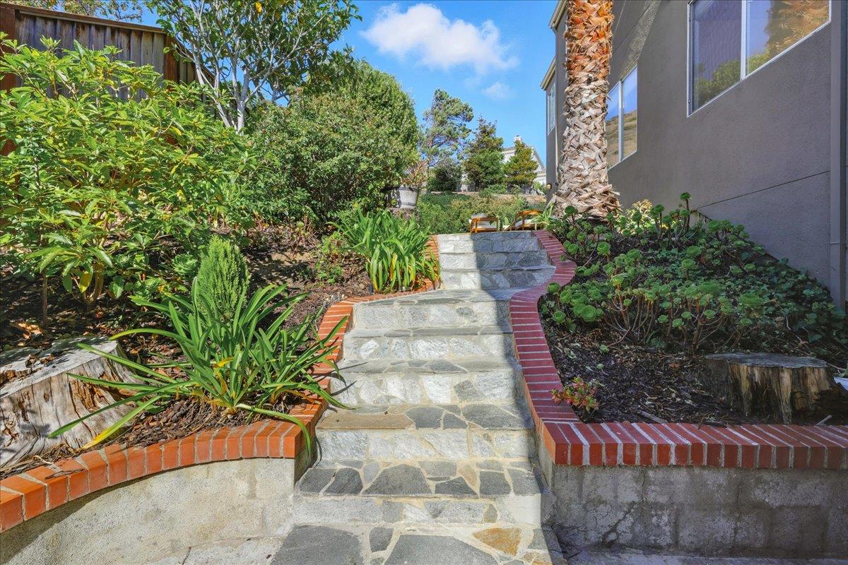 Detail Gallery Image 78 of 87 For 8 Parkgrove Dr, South San Francisco,  CA 94080 - 4 Beds | 3/1 Baths