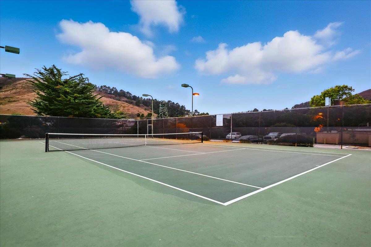 Detail Gallery Image 81 of 87 For 8 Parkgrove Dr, South San Francisco,  CA 94080 - 4 Beds | 3/1 Baths
