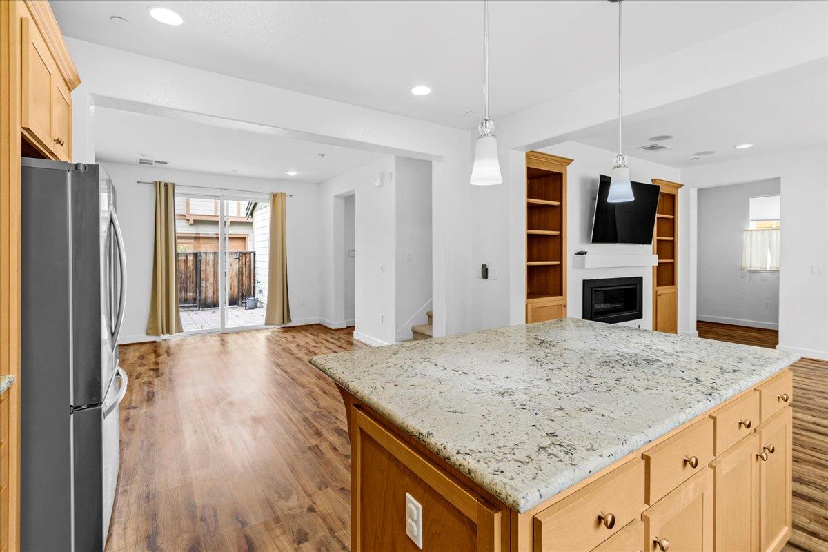 Detail Gallery Image 11 of 45 For 2731 Bungalow Dr, Marina,  CA 93933 - 3 Beds | 2/1 Baths