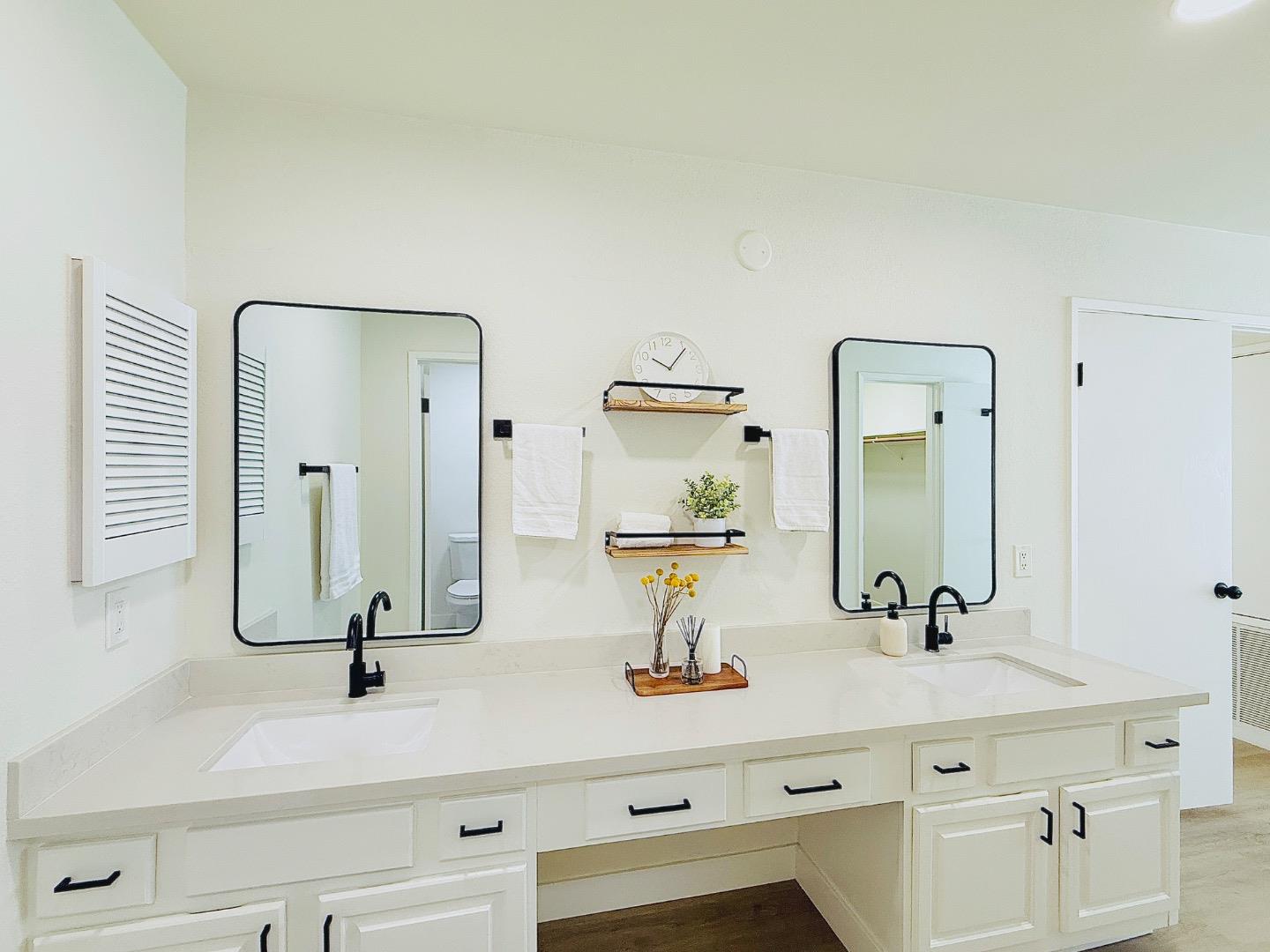 Detail Gallery Image 15 of 20 For 3705 Terstena Pl #201,  Santa Clara,  CA 95051 - 2 Beds | 2 Baths
