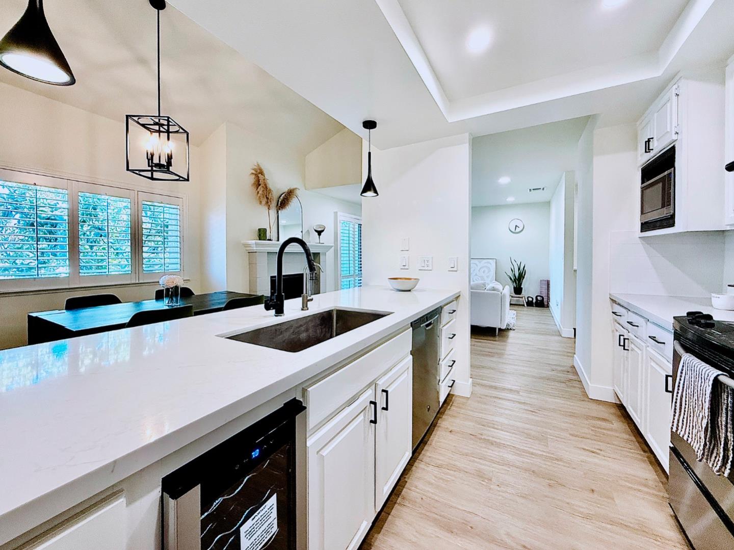 Detail Gallery Image 7 of 20 For 3705 Terstena Pl #201,  Santa Clara,  CA 95051 - 2 Beds | 2 Baths