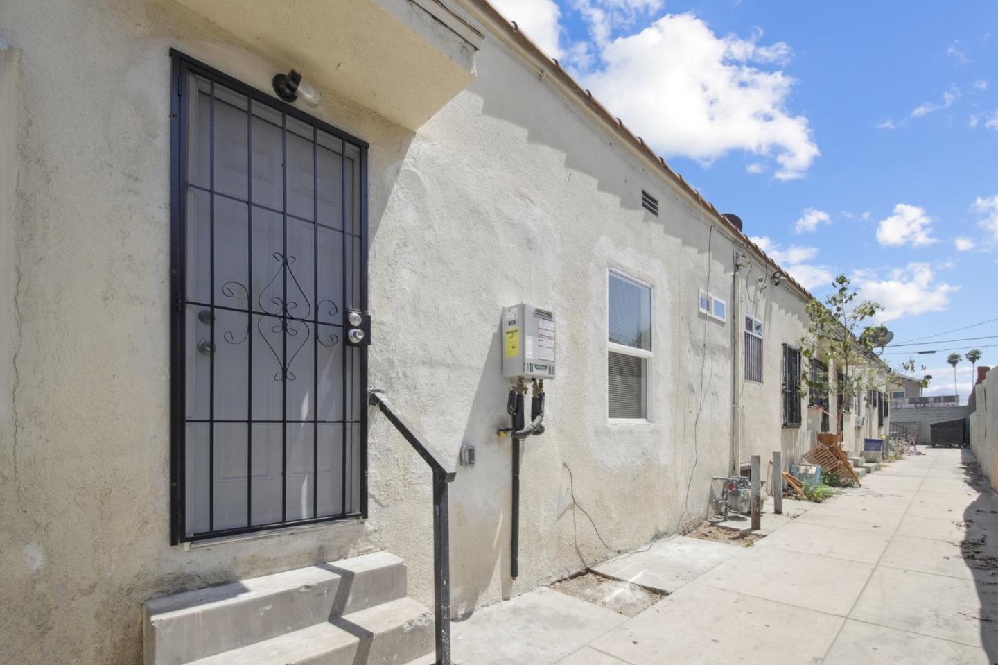 Detail Gallery Image 13 of 14 For 366 E 55th St, Los Angeles,  CA 90011 - 2 Beds | 1 Baths