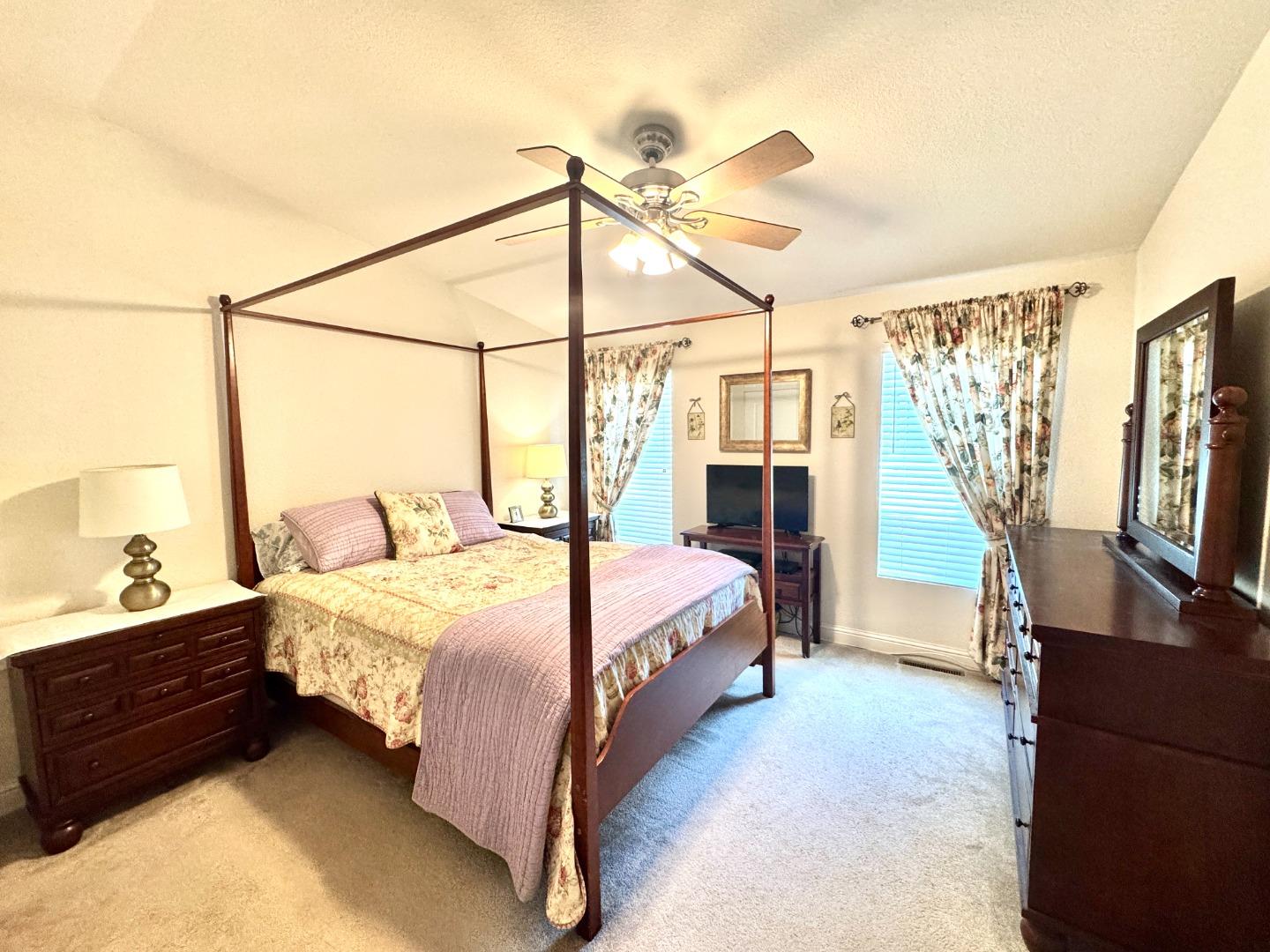 Detail Gallery Image 11 of 21 For 32 Oceanview Ave #32,  Half Moon Bay,  CA 94019 - 2 Beds | 2 Baths