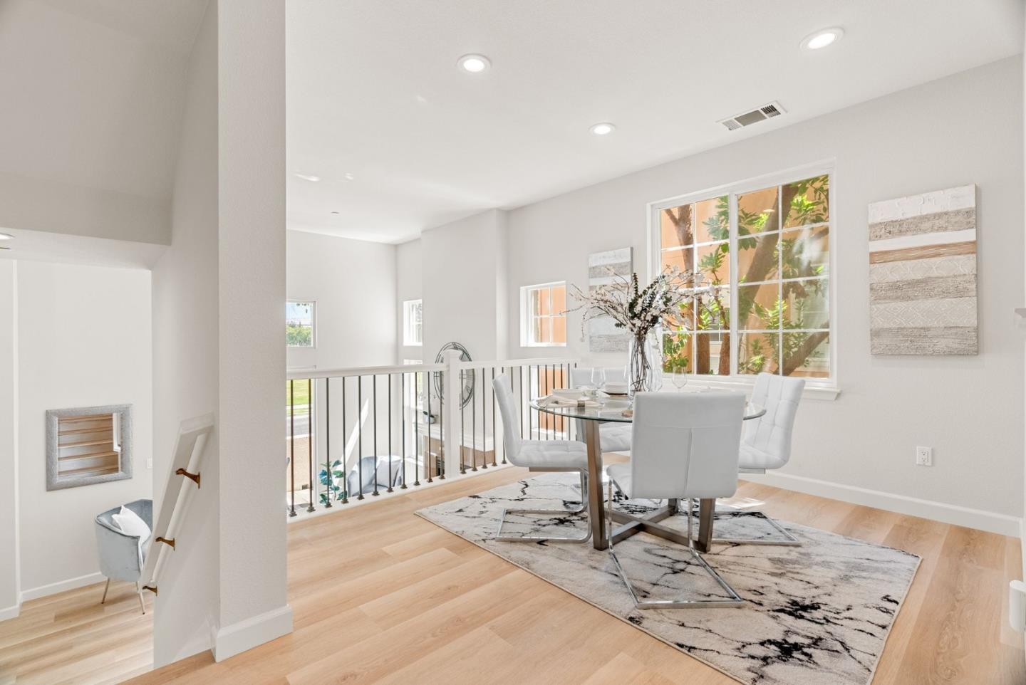 Detail Gallery Image 14 of 54 For 4064 Rivermark Pkwy, Santa Clara,  CA 95054 - 3 Beds | 2/1 Baths
